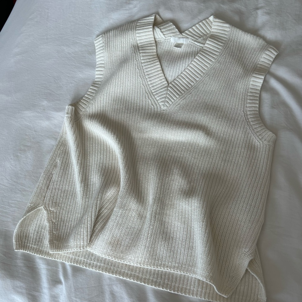 H&M oversized sweater vest sz M